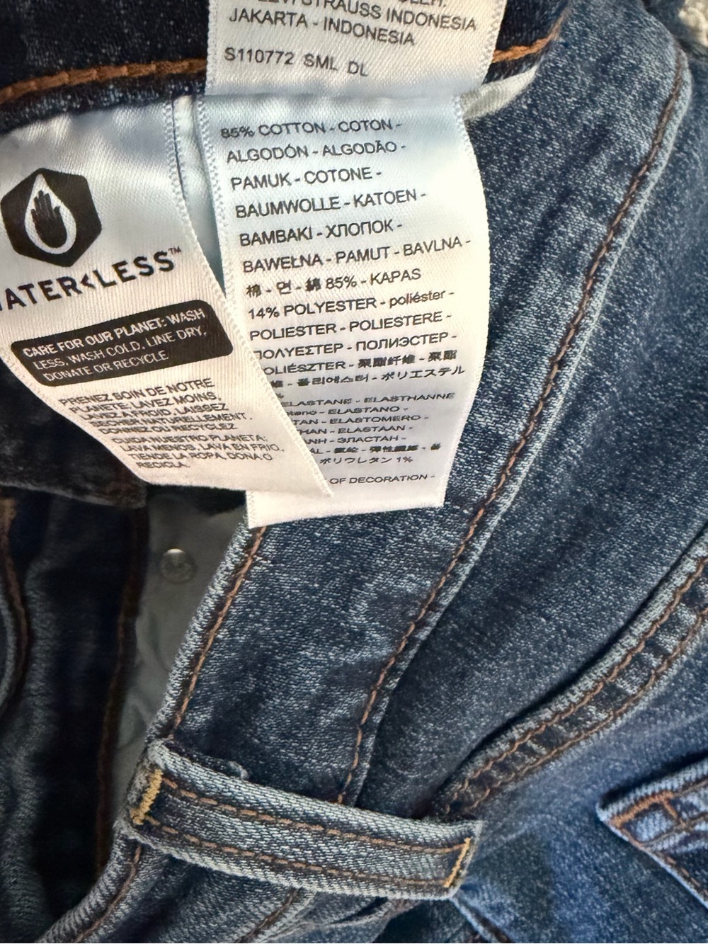 Levi’s Womens Ribcage Straight Ankle Jeans Dark Blue Size 30 - Picture 4 of 6
